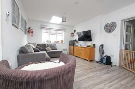 Broad Road, Eastbourne, BN20 9QX, Image 13