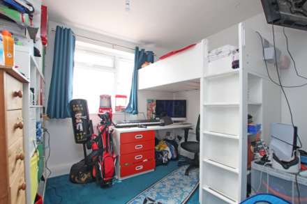 Broad Road, Eastbourne, BN20 9QX, Image 16