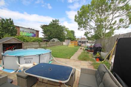Broad Road, Eastbourne, BN20 9QX, Image 17