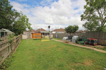 Broad Road, Eastbourne, BN20 9QX, Image 18