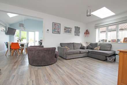 Broad Road, Eastbourne, BN20 9QX, Image 3