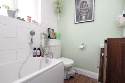Broad Road, Eastbourne, BN20 9QX, Image 8