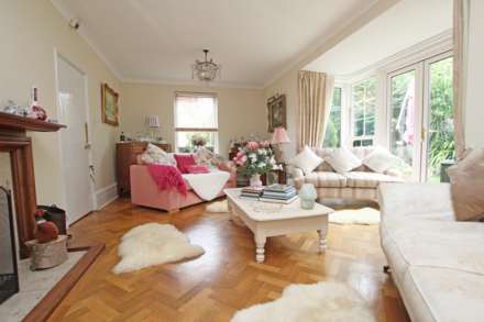 Chesterfield Road, Eastbourne, BN20 7NT, Image 14