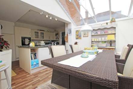 Chesterfield Road, Eastbourne, BN20 7NT, Image 17