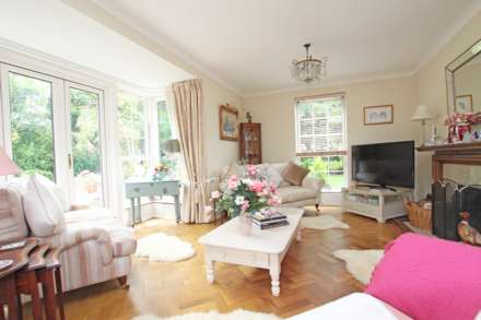 Chesterfield Road, Eastbourne, BN20 7NT, Image 2