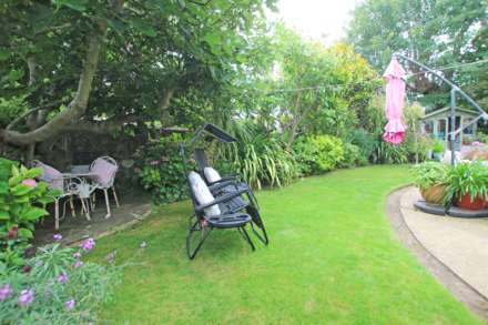 Chesterfield Road, Eastbourne, BN20 7NT, Image 22