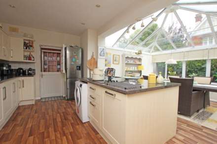 Chesterfield Road, Eastbourne, BN20 7NT, Image 6