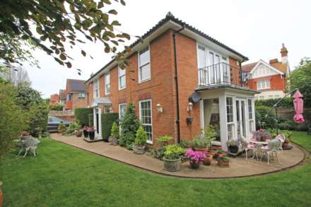 Chesterfield Road, Eastbourne, BN20 7NT, Image 9