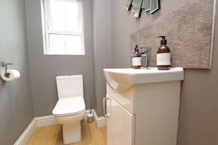 Coral Reef Close, Eastbourne, BN23 5PF, Image 17