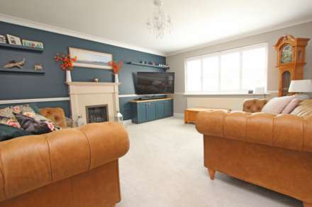 Coral Reef Close, Eastbourne, BN23 5PF, Image 20