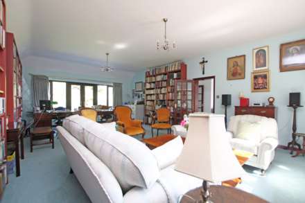 The Grove, Eastbourne, BN20 9SP, Image 12