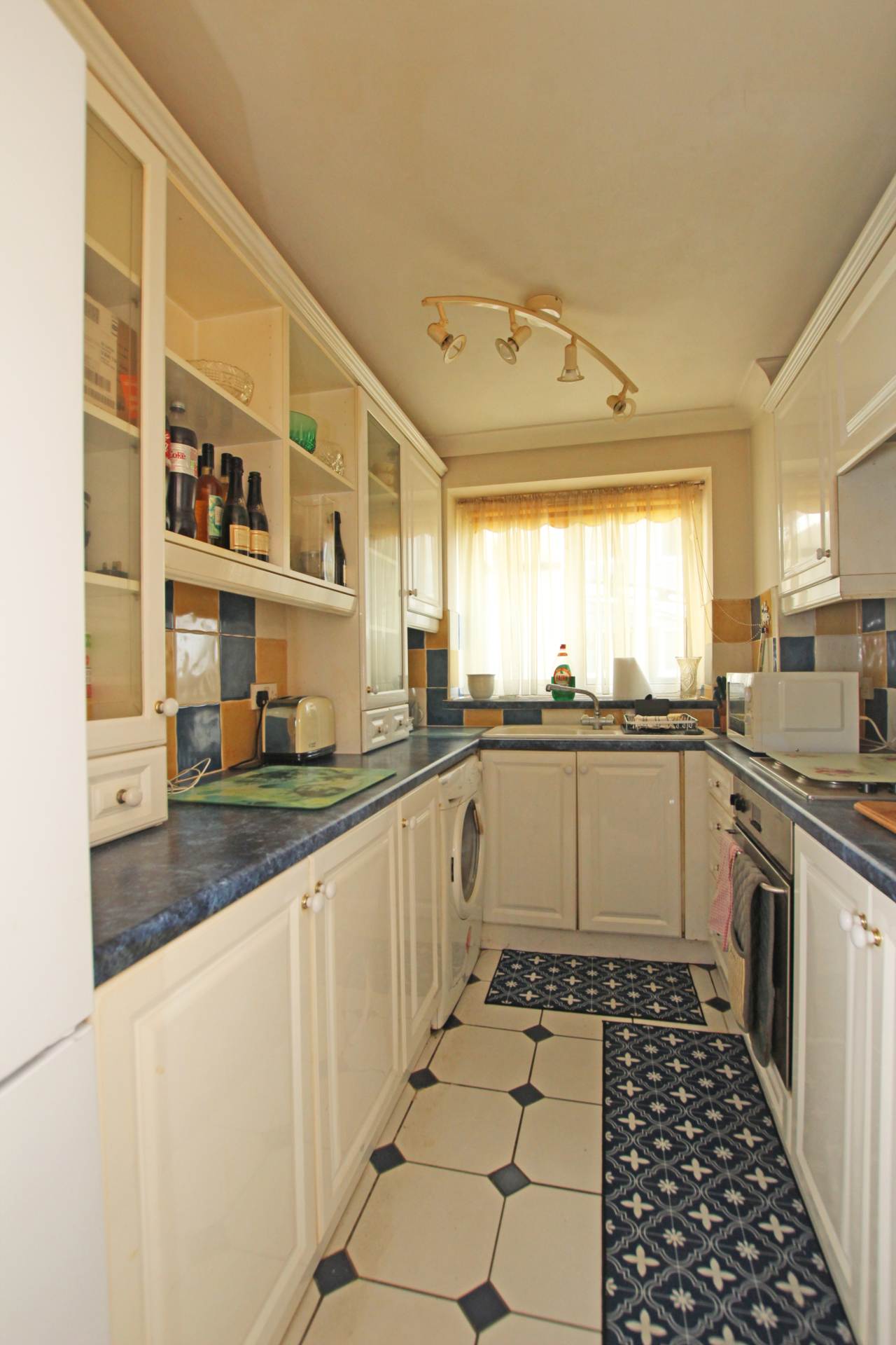 Upperton Road, Eastbourne, BN21 1LF, Image 7