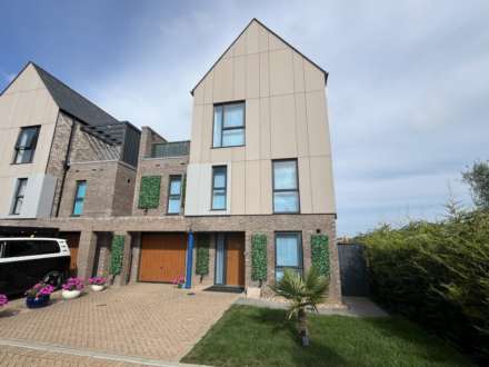 Macauley Drive, Eastbourne, BN23 5BU, Image 23
