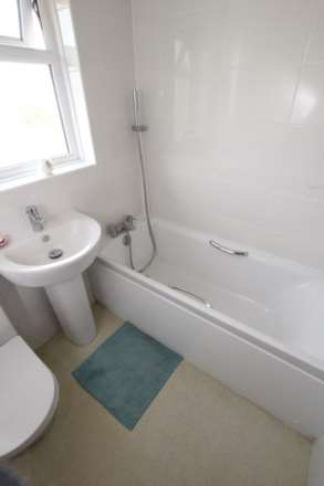 Broderick Road, Eastbourne, BN22 0DN, Image 10