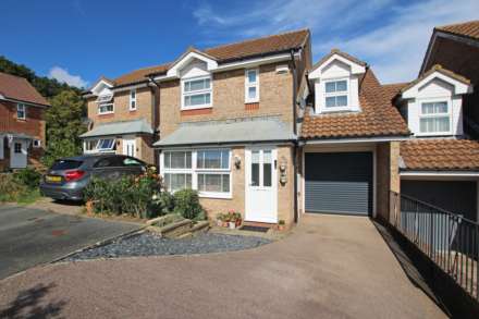 Glessing Road, Stone Cross, BN24 5FD