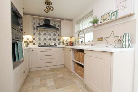 Glessing Road, Stone Cross, BN24 5FD, Image 19