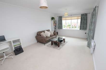 Golden Gateway, Eastbourne, BN23 5PU, Image 2