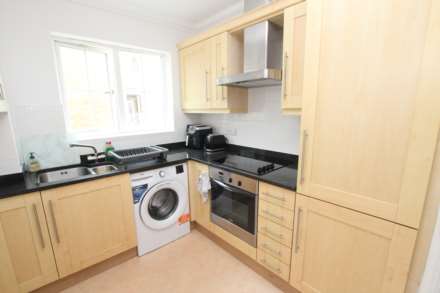 Golden Gateway, Eastbourne, BN23 5PU, Image 3