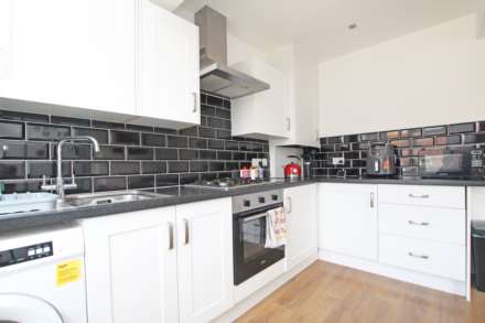 Queens Road, Eastbourne, BN23 6JT, Image 12
