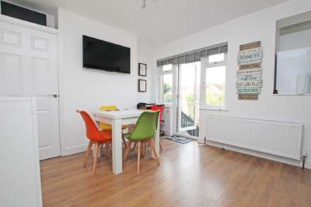 Queens Road, Eastbourne, BN23 6JT, Image 13