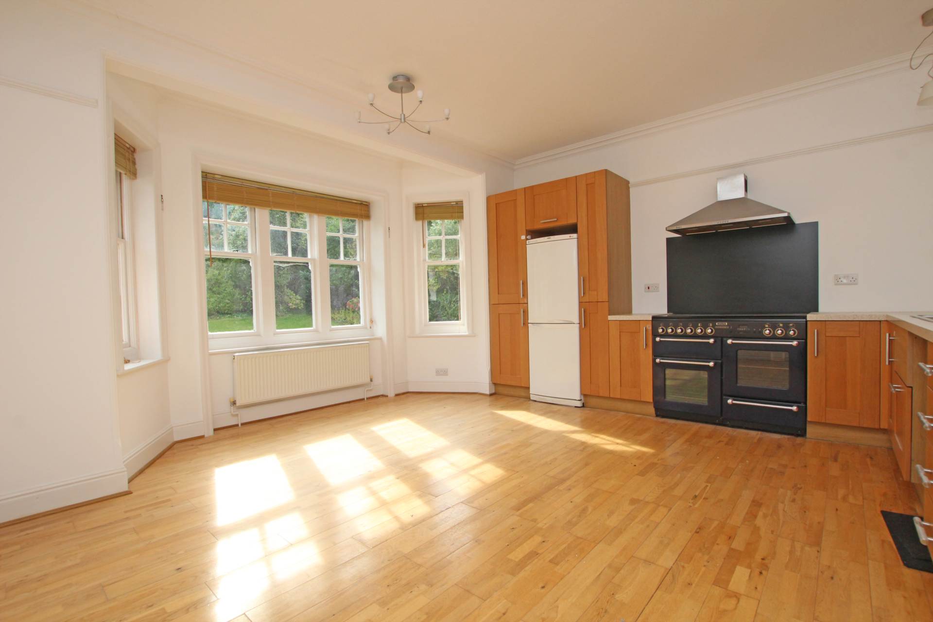 Edensor Road, Eastbourne, BN20 7XR, Image 12