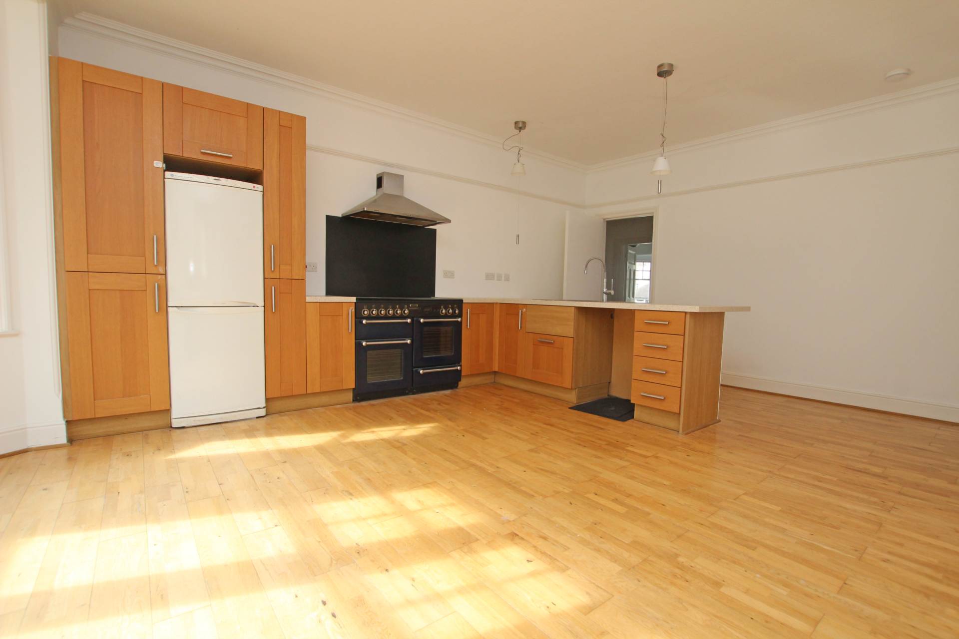 Edensor Road, Eastbourne, BN20 7XR, Image 13