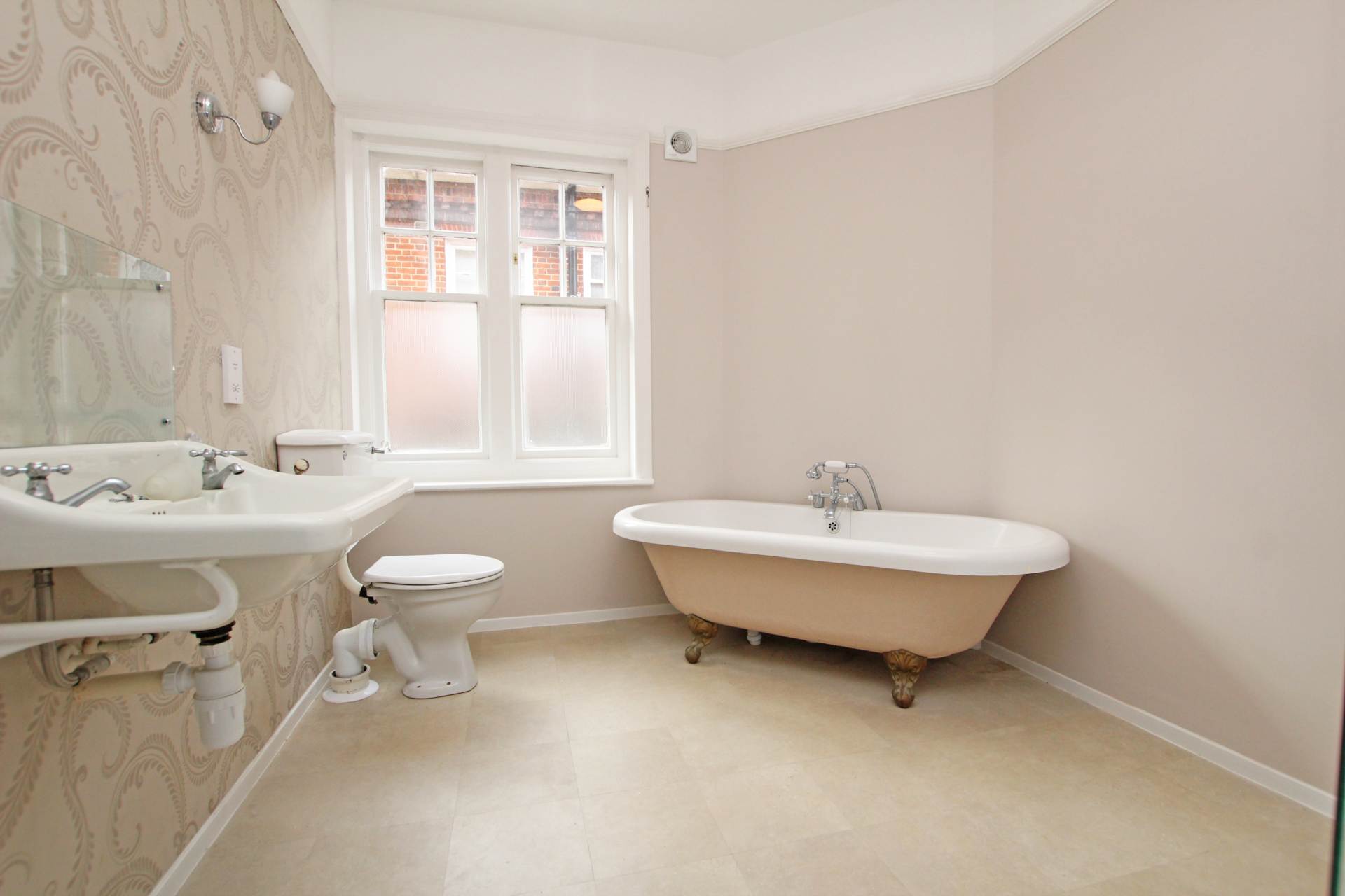 Edensor Road, Eastbourne, BN20 7XR, Image 4