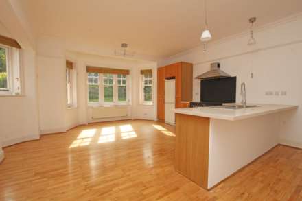 Edensor Road, Eastbourne, BN20 7XR, Image 2