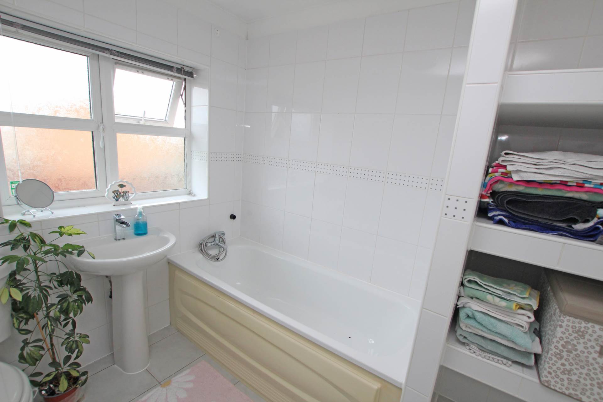 Bridgemere Road, Eastbourne, BN22 8TF, Image 6