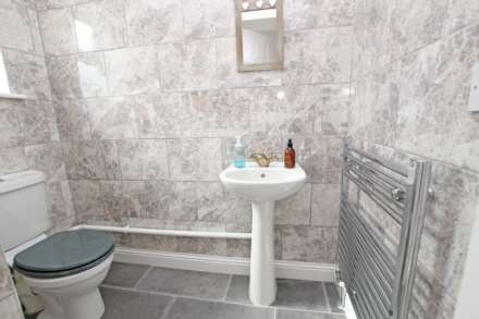 Bridgemere Road, Eastbourne, BN22 8TF, Image 12