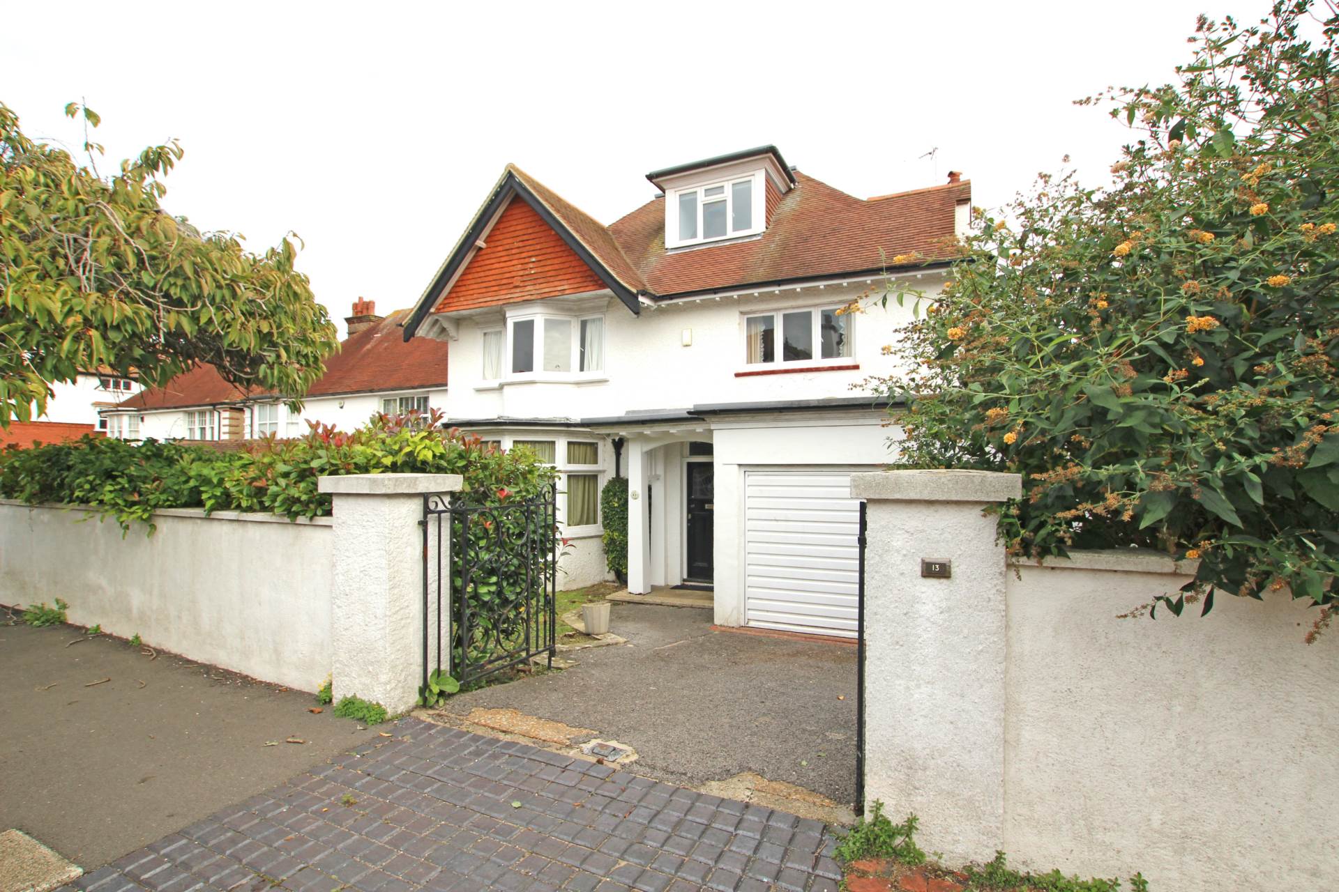 Ashburnham Gardens, Eastbourne, BN21 2NA, Image 1