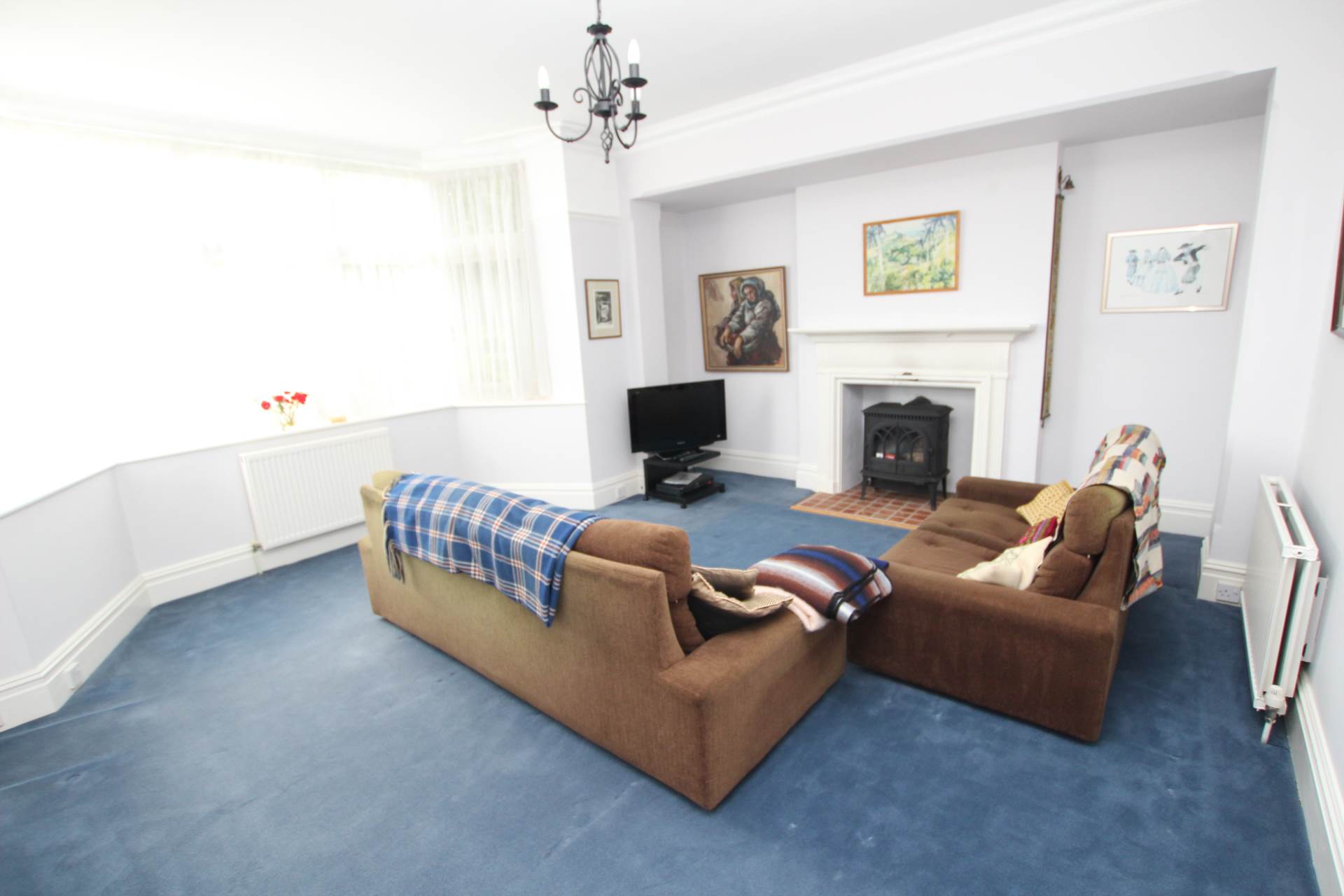 Ashburnham Gardens, Eastbourne, BN21 2NA, Image 3