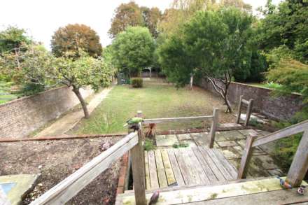 Ashburnham Gardens, Eastbourne, BN21 2NA, Image 17