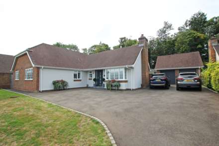 Buckhurst Close, Eastbourne, BN20 9EF, Image 1