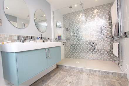 Buckhurst Close, Eastbourne, BN20 9EF, Image 21
