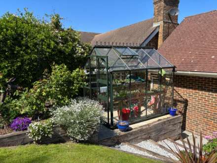Buckhurst Close, Eastbourne, BN20 9EF, Image 30