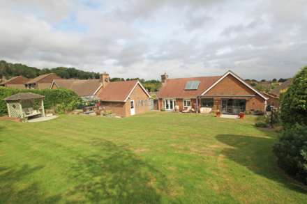 Buckhurst Close, Eastbourne, BN20 9EF, Image 35
