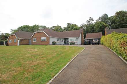 Buckhurst Close, Eastbourne, BN20 9EF, Image 39