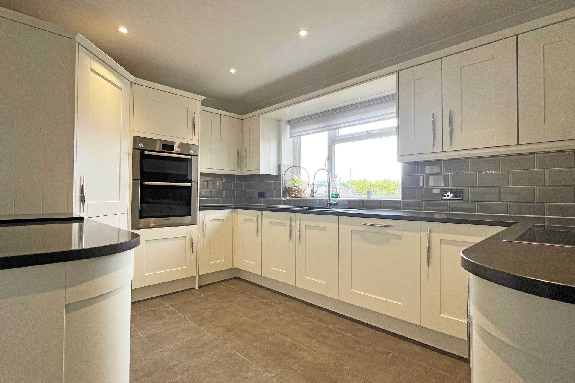 Winchester Way, Eastbourne, BN22 0JU, Image 2