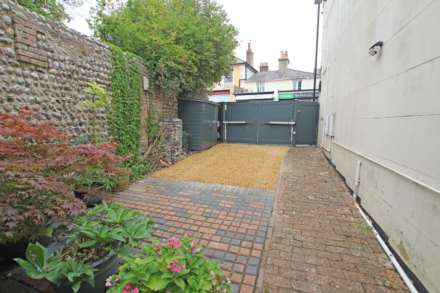 Crown Street, Eastbourne, BN21 1NX, Image 21