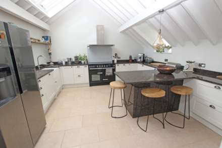 Crown Street, Eastbourne, BN21 1NX, Image 3