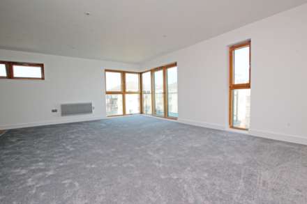 Midway Quay, Eastbourne, BN23 5DA, Image 4
