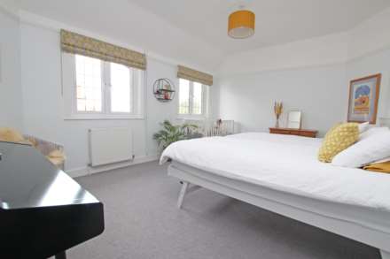 Prideaux Road, Eastbourne, BN21 2NB, Image 25