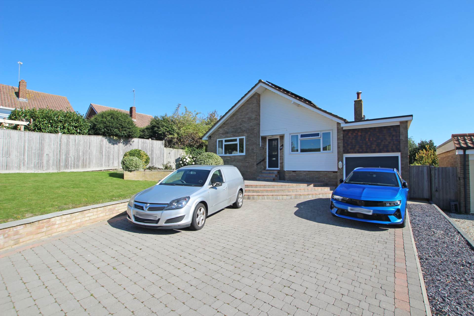 Chatfield Crescent, Eastbourne, BN22 0EZ, Image 1