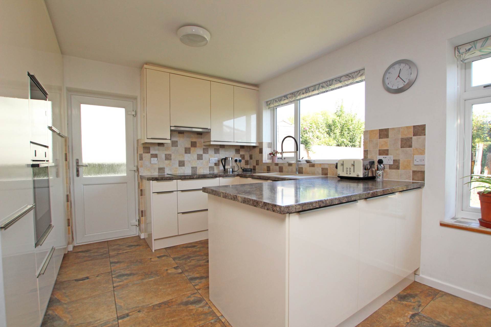 Chatfield Crescent, Eastbourne, BN22 0EZ, Image 15