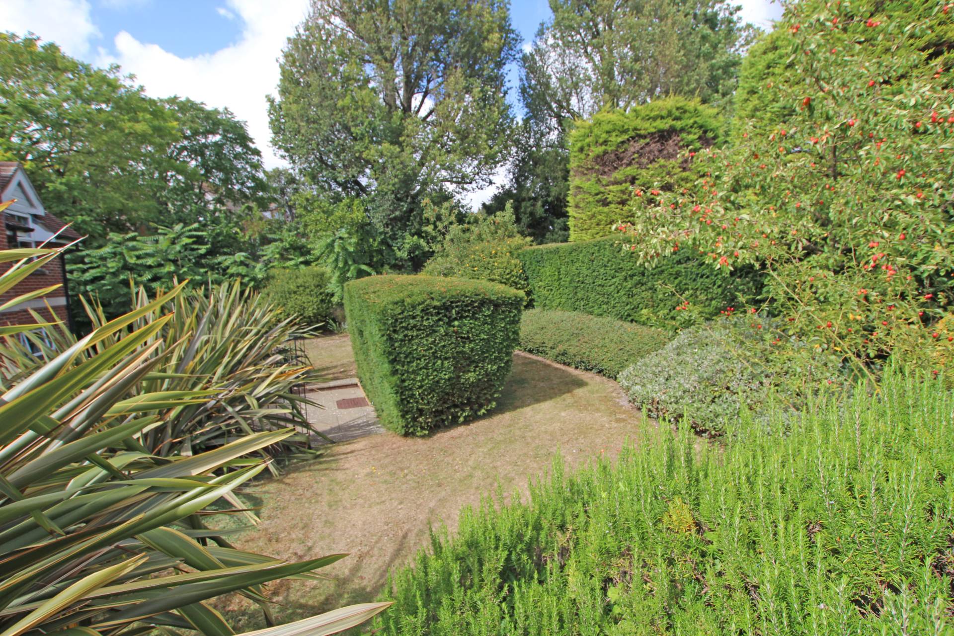 Summerhill,  Ratton Road, BN21 2LS, Image 11