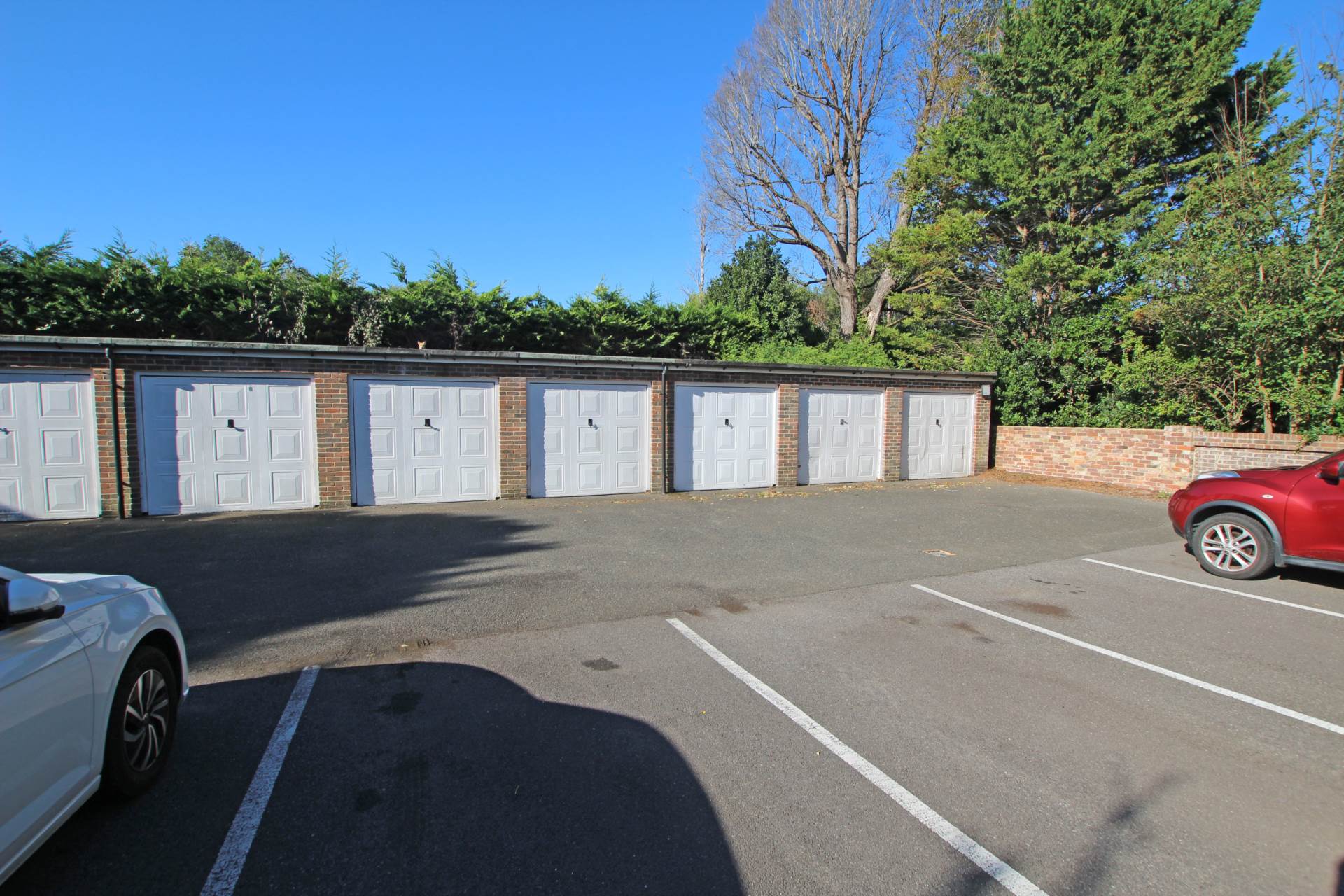 Mill Road, Eastbourne, BN21 2LY, Image 8