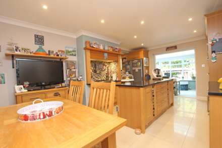 Kings Drive, Eastbourne, BN21 2YB, Image 11