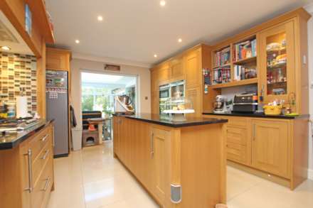 Kings Drive, Eastbourne, BN21 2YB, Image 12
