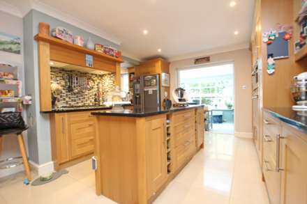 Kings Drive, Eastbourne, BN21 2YB, Image 13